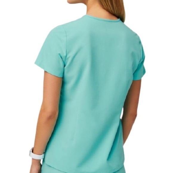 Figs Catarina One Pocket Scrub Top Size Large Fresh Aqua Rare Limited Edition - Picture 2 of 6